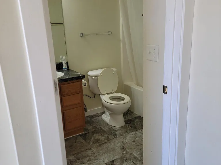 505 S 20th St #4 — Photo 2