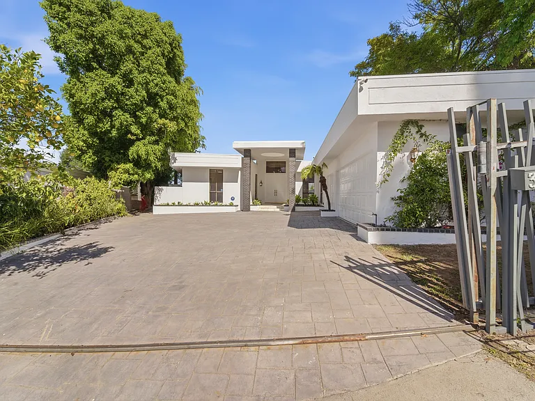 3329 Dona Rosa Dr — Photo 44