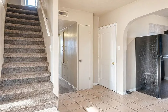 4 bed, 2.0 bath, 1623 sqft, $1,600 — Photo 2