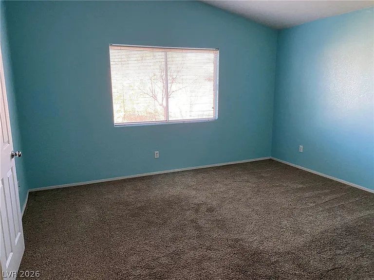 6624 Tampa Ct — Photo 14