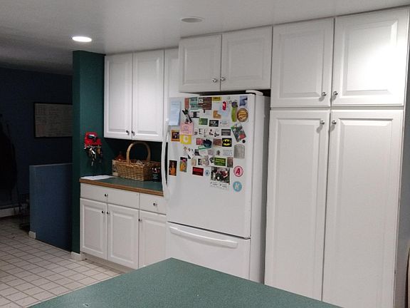 4th image of 6285 Wayne Ave