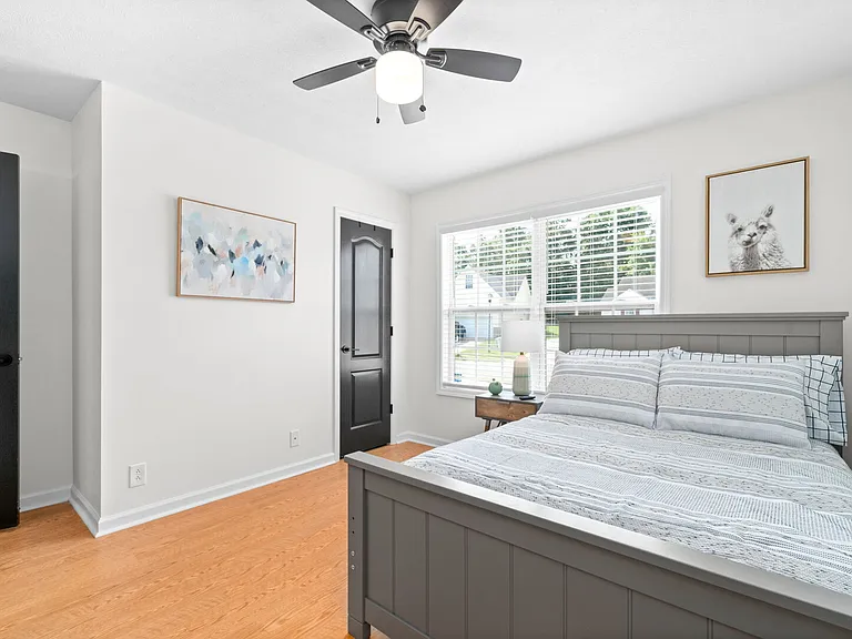 Athena Dr — Photo 25