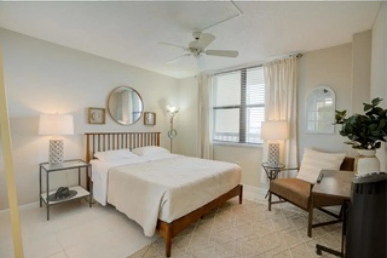 2 bed, 1023 sqft, $5,800 — Photo 4