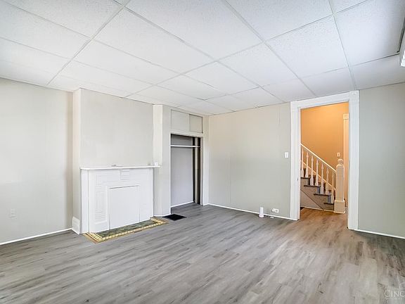 4th image of 3642 Glenway Ave