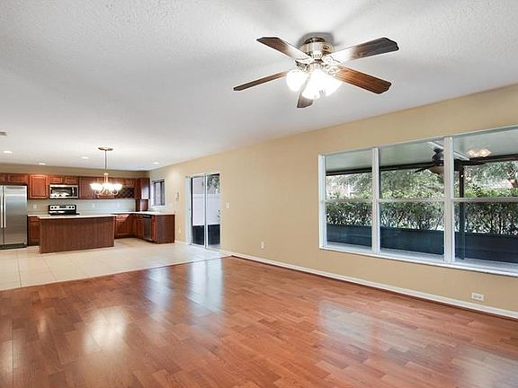 3rd image of 1406 Blackwater Pond Dr