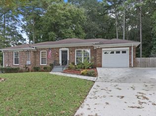 2415 S Eiffel Ct, Decatur, GA 30032