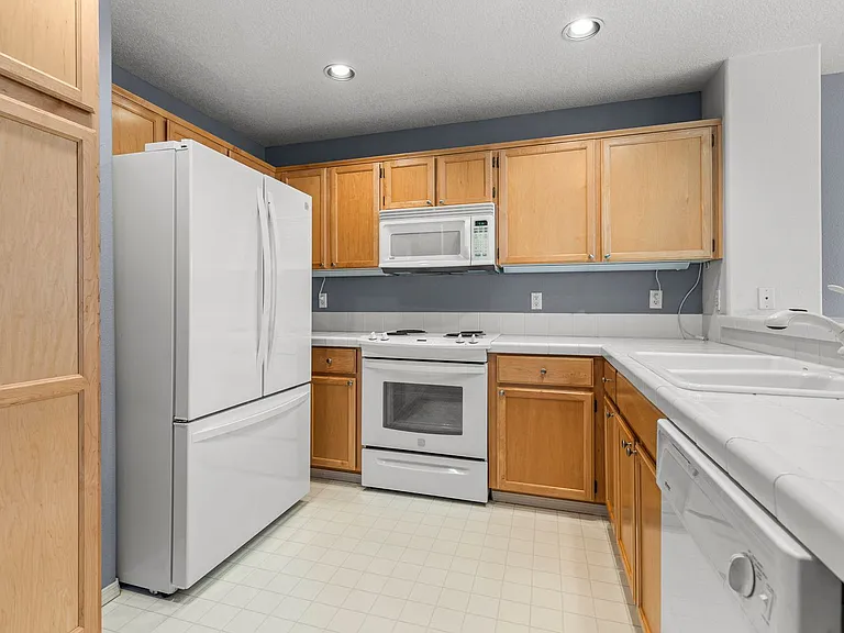 15183 NW Nightshade Dr — Photo 3