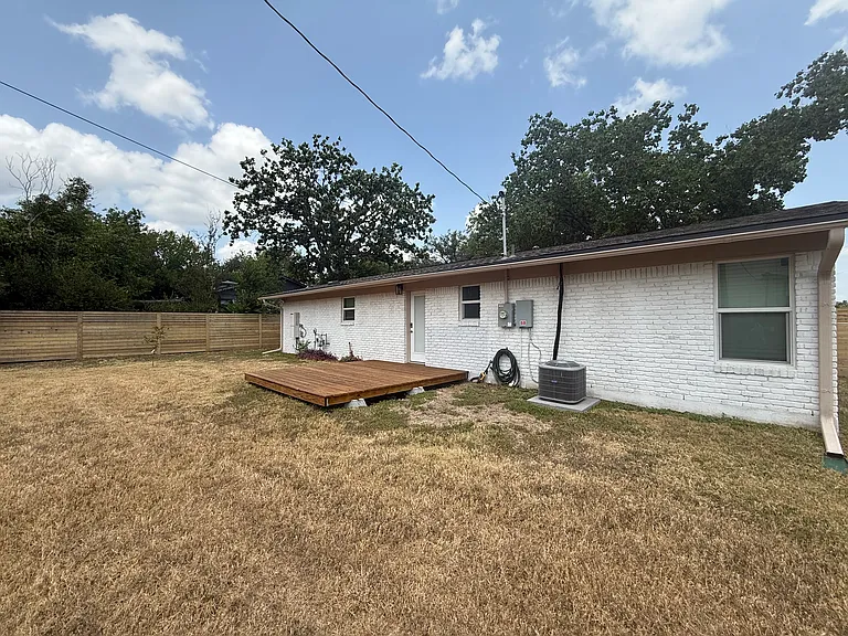 5305 Cloverdale Ln — Photo 77