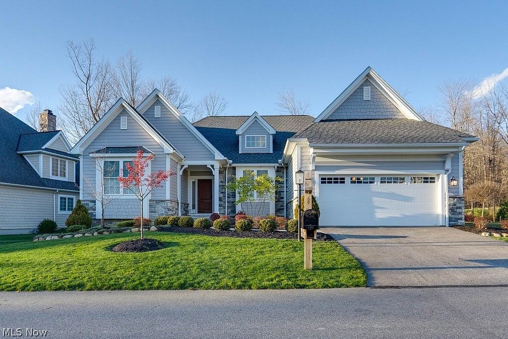 7516 Creekview Trl, Chagrin Falls, OH 44023 Zillow
