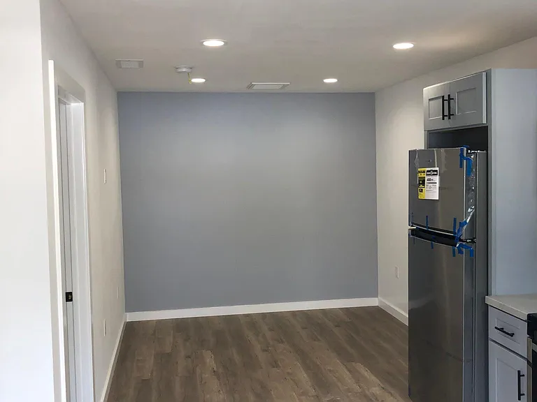 23260 Haynes St — Photo 7