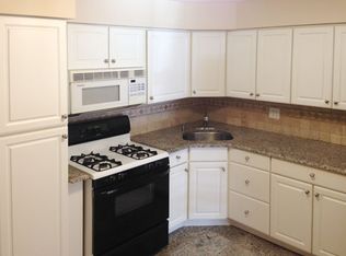 123 4th Pl, Brooklyn, NY 11231