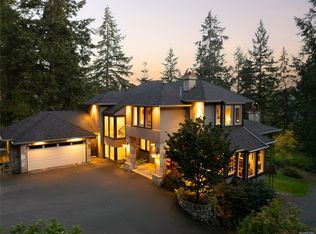 1212 Garden Gate Dr, Central Saanich, BC