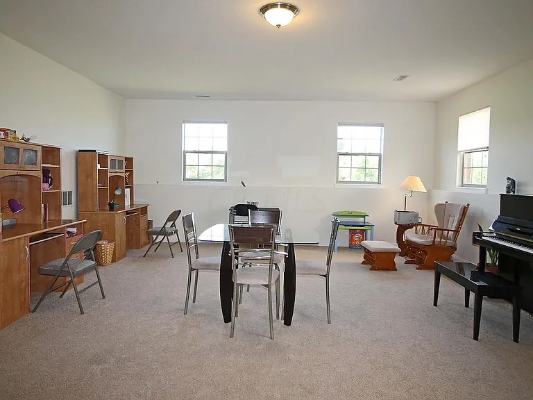 7126 Snowdrop Ct — Photo 10