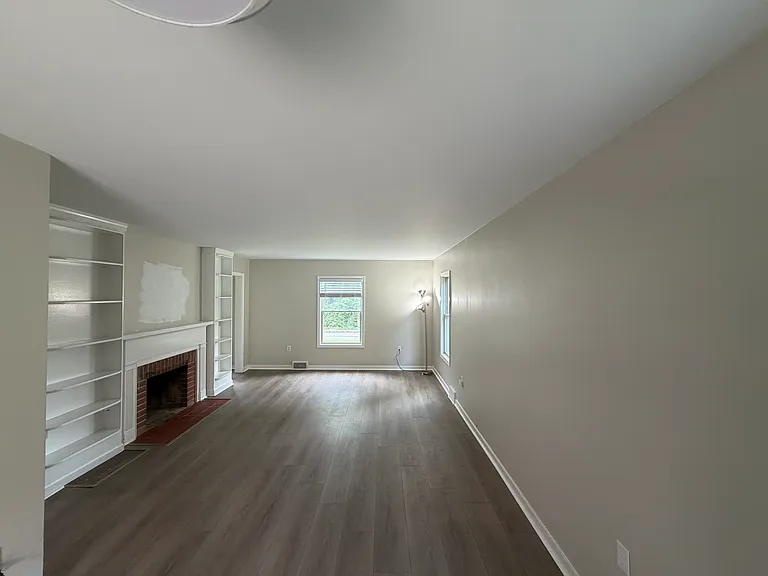 1301 Palmer Dr — Photo 8
