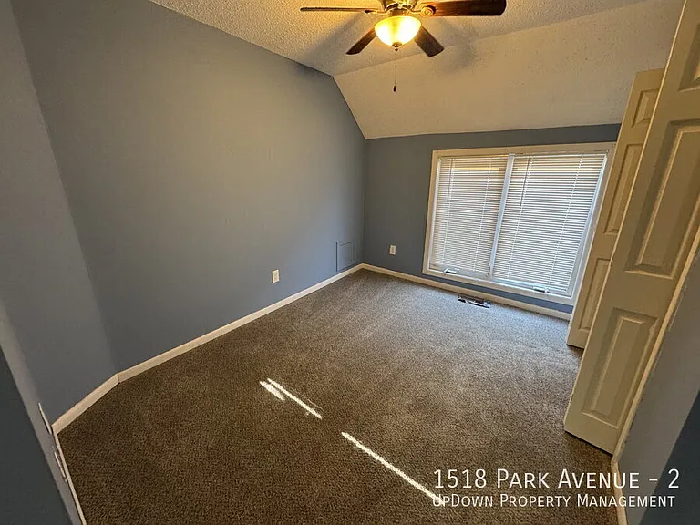 1518 Park Ave #2 — Photo 15