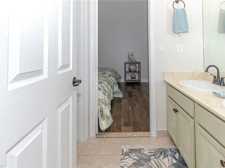 5104 Salerno St — Photo 25
