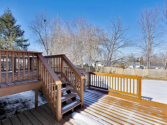 215 Monica Dr — Photo 7
