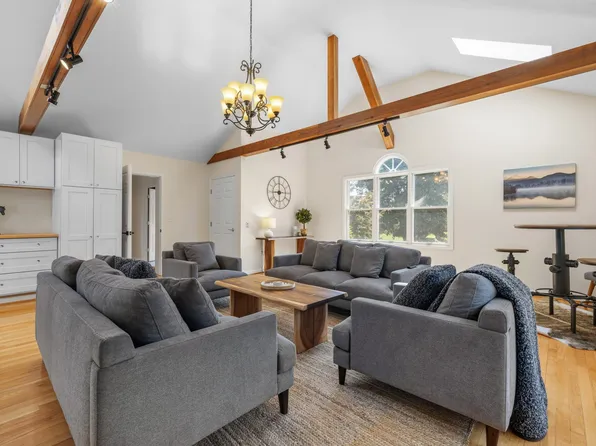 6280 Blenheim Rd, Scottsville, VA 24590