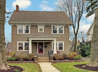 3041 Yorkshire Rd, Cleveland Heights, OH 44118