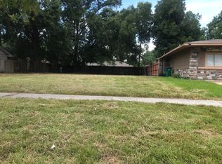 1111 Camden Rd, Pasadena, TX 77502