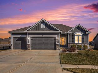 1809 Sycamore Rdg, Kearney, MO 64060
