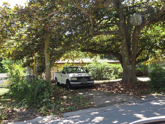 2nd image of 136 Markella Rd