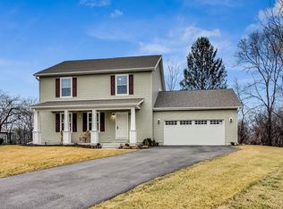 652 Estate Ln, Mundelein, IL 60060