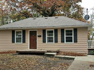 1516 Clinton Ave, Des Moines, IA 50313