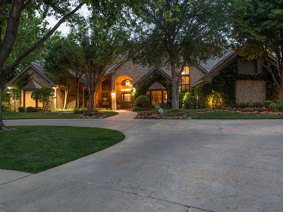 1st image of 7244 Versailles Dr