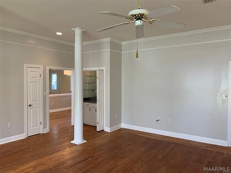 1425 Blairwood — Photo 10