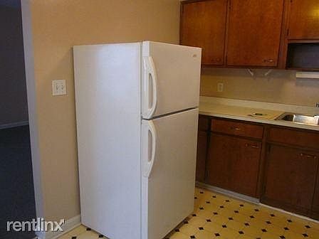 2nd image of 3012 Mid Dale Ln APT 4
