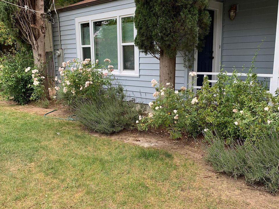 1st image of 3827 62nd St