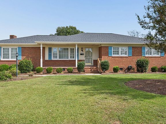 4th image of 4163 Edgewood Drive