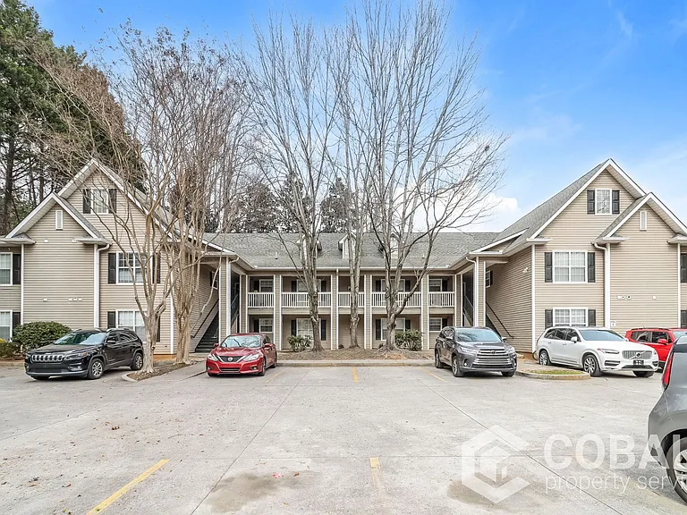 987 Collier Rd NW #H — Photo 1
