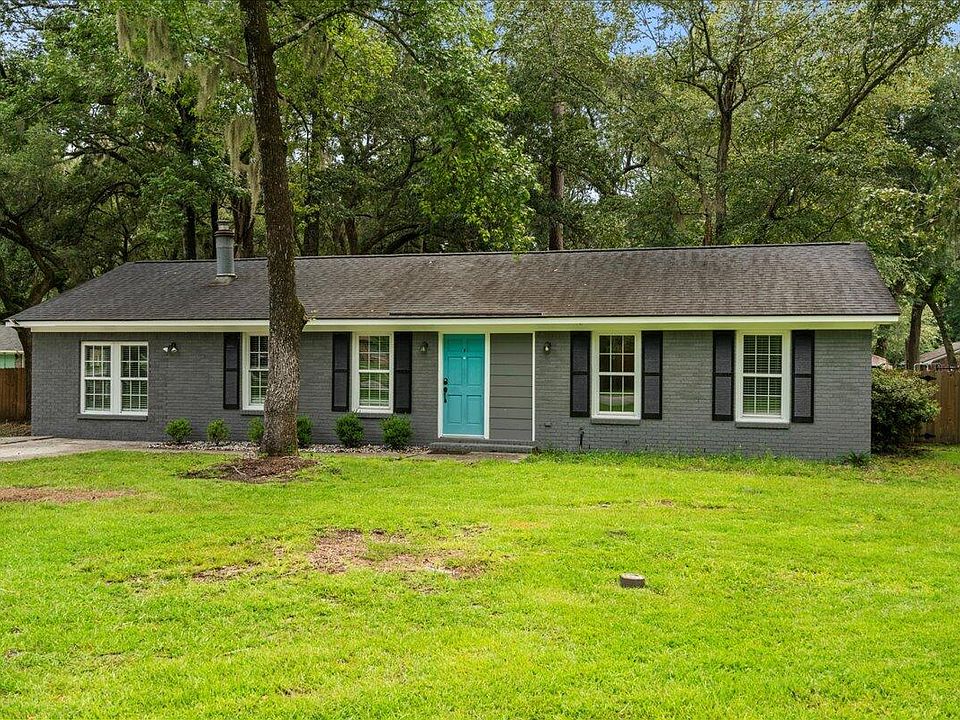 1st image of 100 Beau Ct