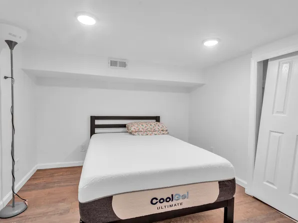 76 West 25th Street image 16 of 21