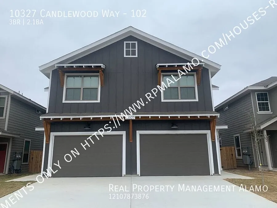 *Coming Soon!* Modern 2-Story Town House With Garage & Fenced Backyard! — Photo 3