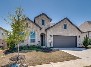 9612 Trailway Dr, Oak Pt, TX 75068