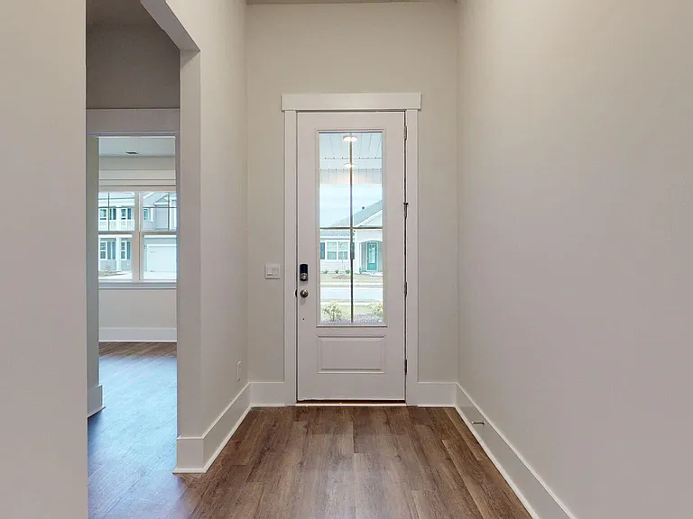 510 Edgewater Way — Photo 12