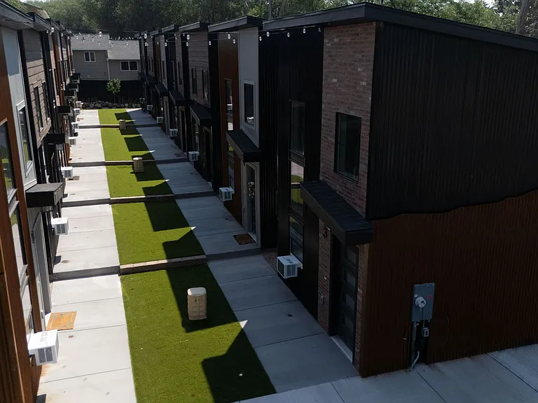 620 N Jefferson Ave — Photo 3
