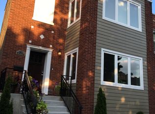 3637 N Whipple St, Chicago, IL 60618