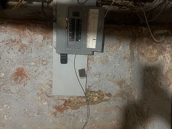 5th image of 707 Pusey St