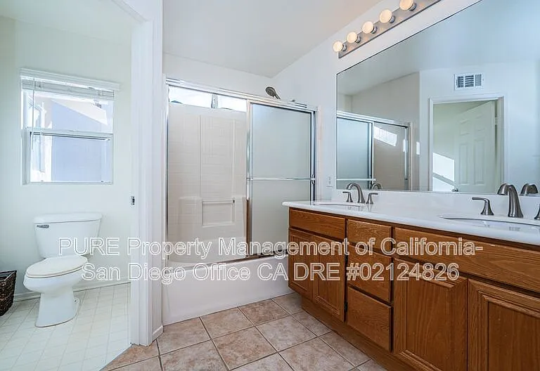 724 Whispering Trails Dr — Photo 12
