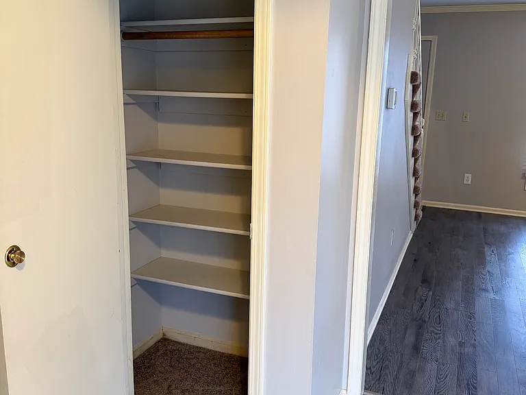 406 NE Independence Ave #A — Photo 12