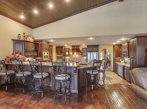 5th image of 8340 Stewarts Bend Dr