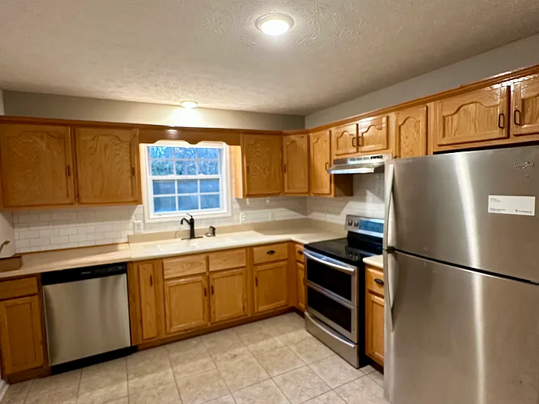 721 N Dixie Ave #B — Photo 2