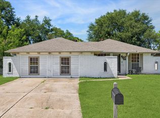 1526 Diplomat Way, Houston, TX 77088