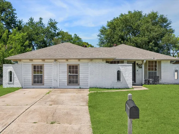 1526 Diplomat Way, Houston, TX 77088