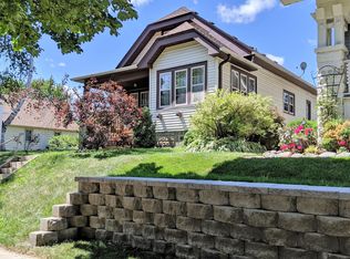 2241 S 65th St, West Allis, WI 53219