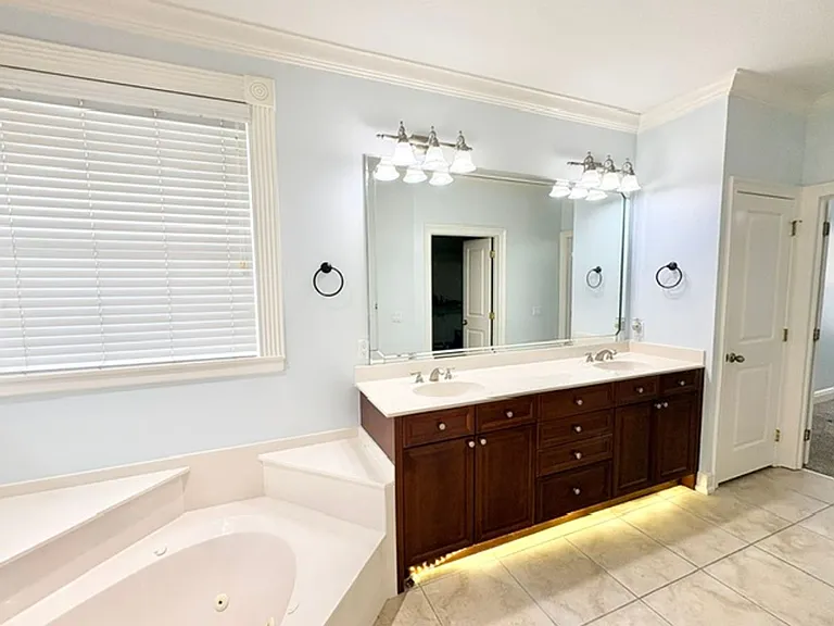 603 Buckeye Ct — Photo 32